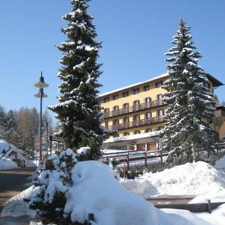 Life Hotels Des Alpes Folgaria Luaran gambar