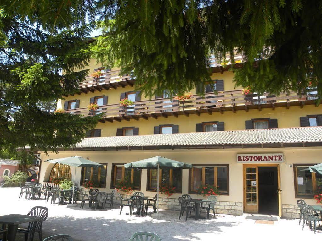Life Hotels Des Alpes Folgaria Luaran gambar
